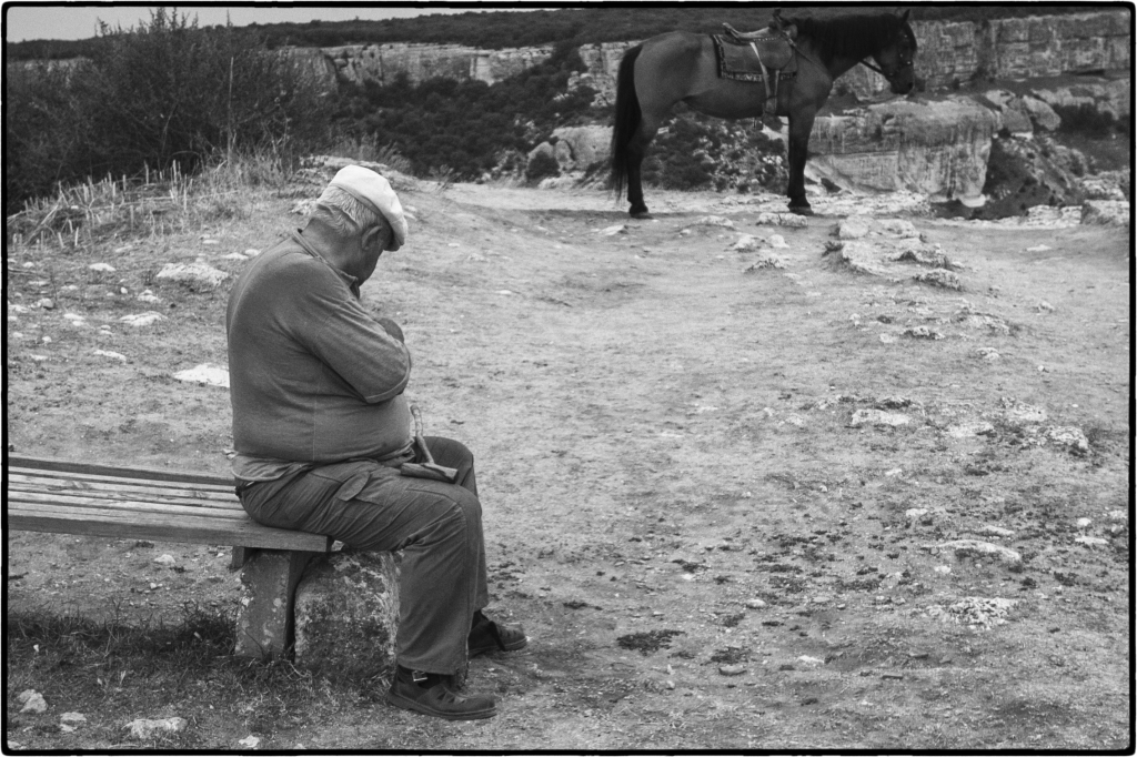 L'homme et le cheval Tchoufout Kale Crimée 2005